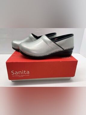 Womens Sanita 'Izabella' Professional Clogs in Silver Size 41 - Work Clogs US 10